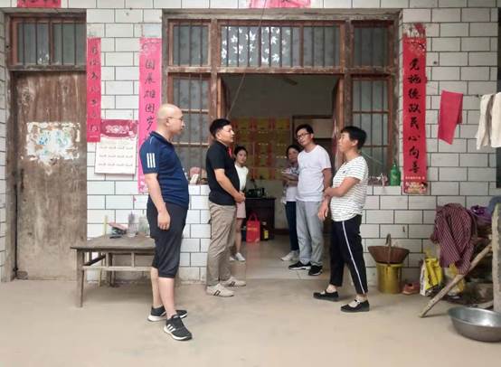 说明: F:\通知报告、年度工作\资助工作、年度工作\2019年度工作\新闻稿件\电气\刘晓妮.jpg